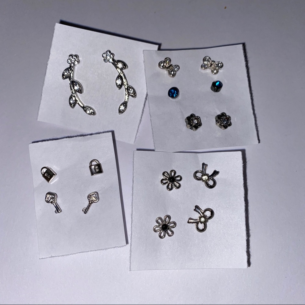 Bundle of 8 pairs of earrings